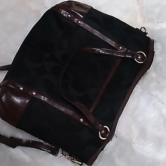 Coach - Picture 1 of 2